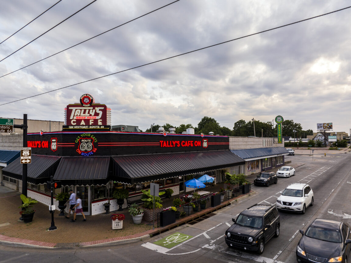 6/13/23 7:59:17 PM — Neon lighting along Route 66 in Tulsa, Oklahoma.
Photo by Shane Bevel