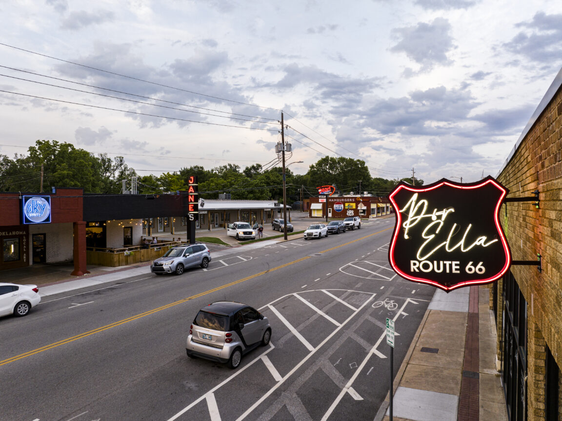 6/13/23 8:29:39 PM — Neon lighting along Route 66 in Tulsa, Oklahoma.
Photo by Shane Bevel