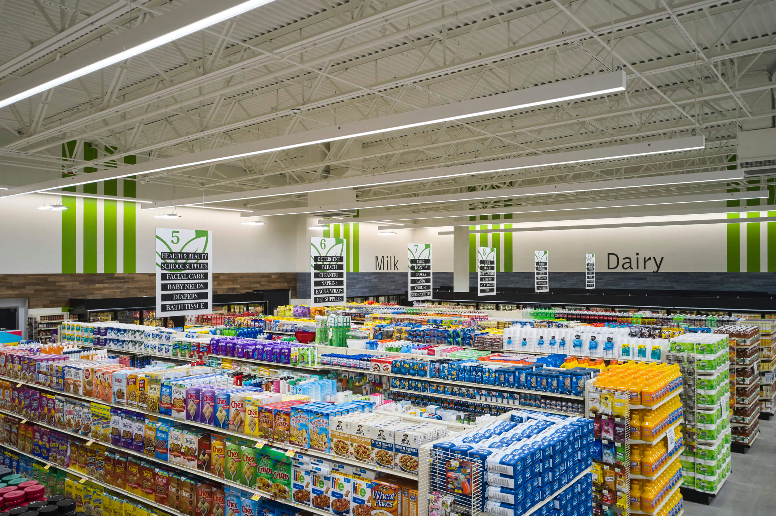 Oasis Fresh Market grocery store in Tulsa, OK