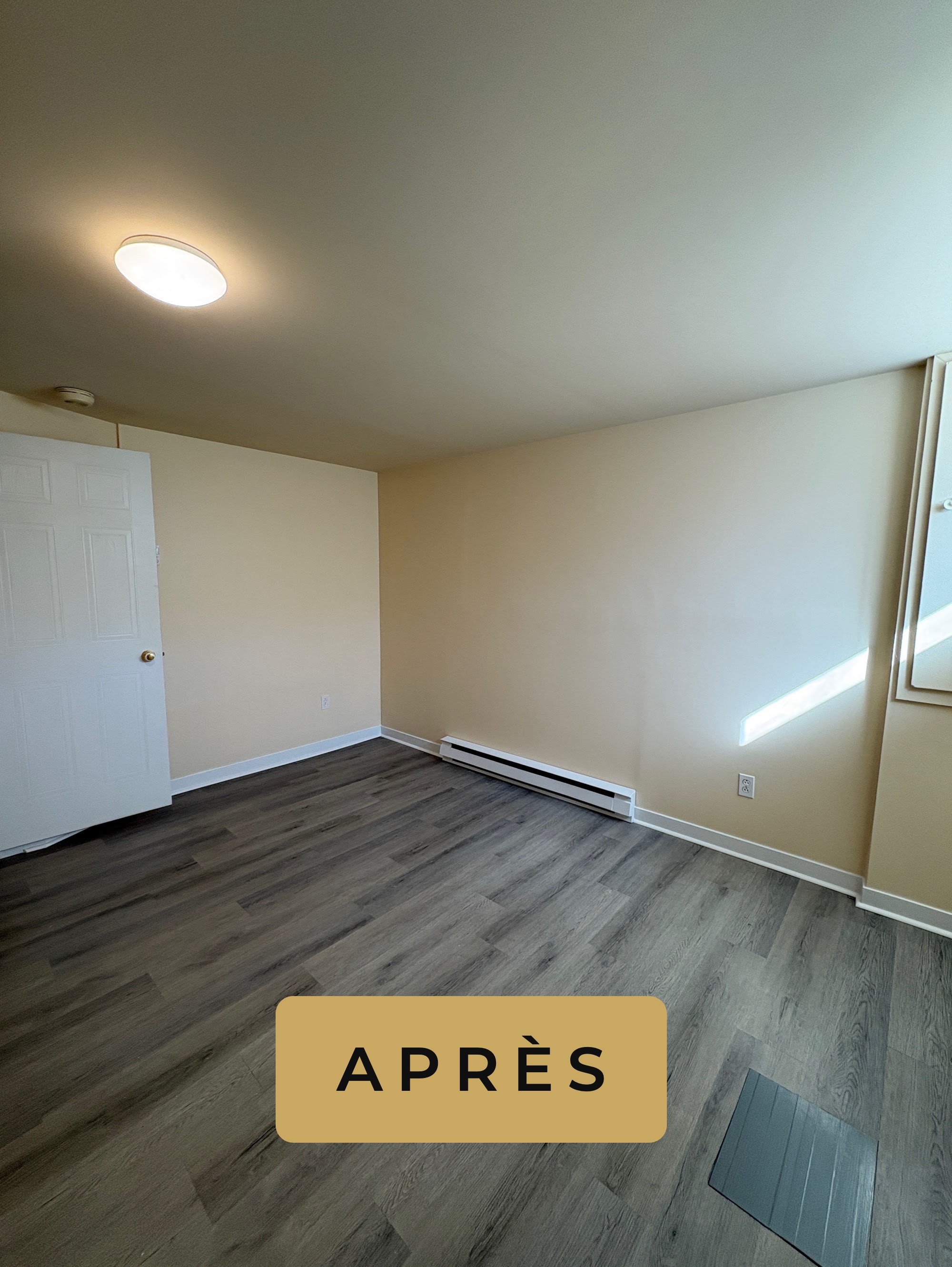 Après : pièce avec plancher gris