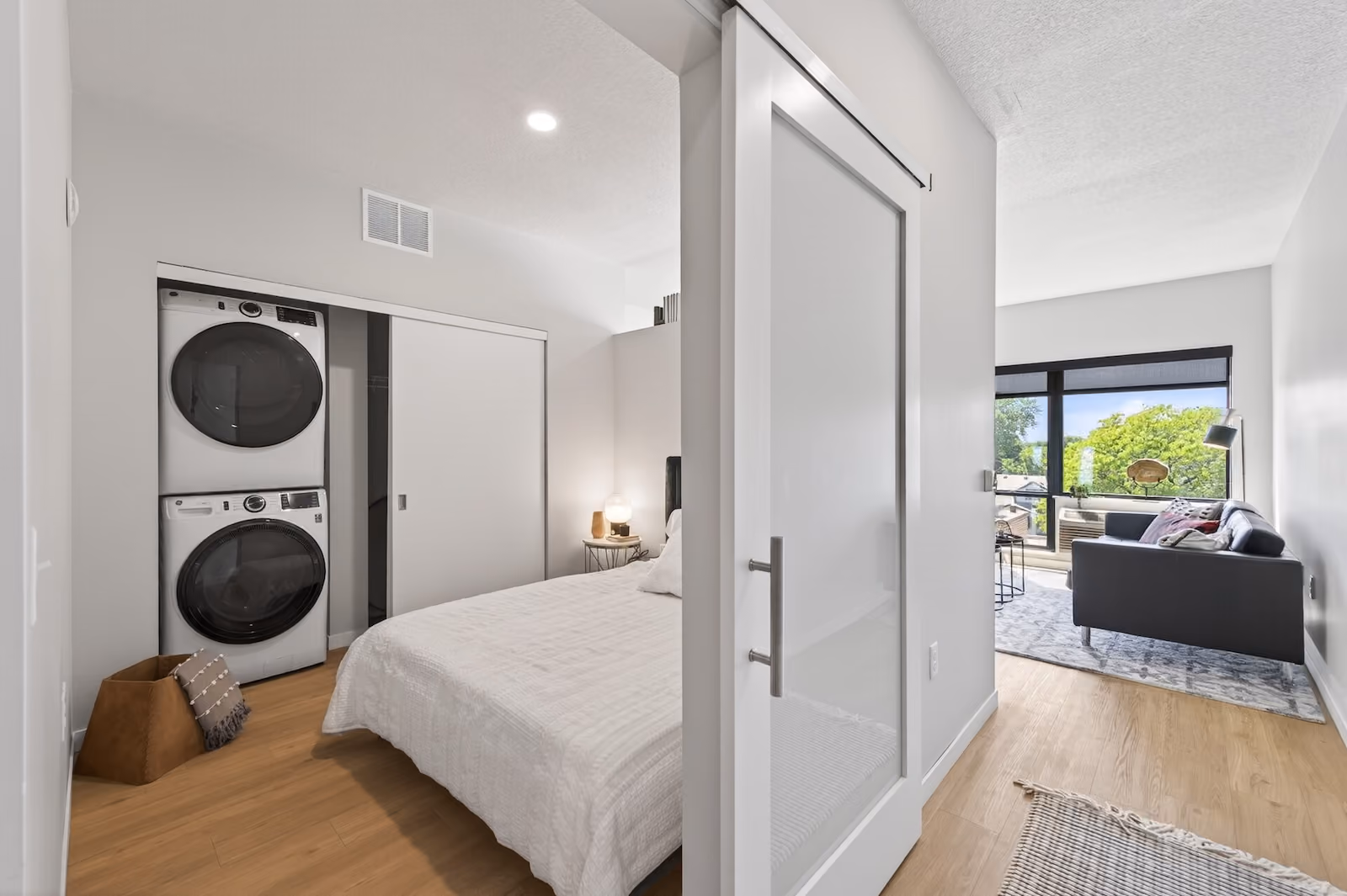 Alcover studio at The Pitch Apartments