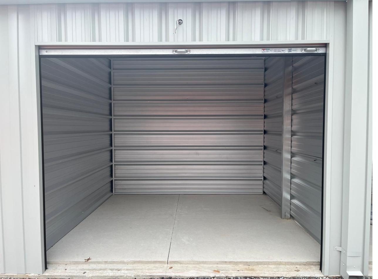 10x15 drive up storage unit at HJ Storage in Niagara Falls, Ontario