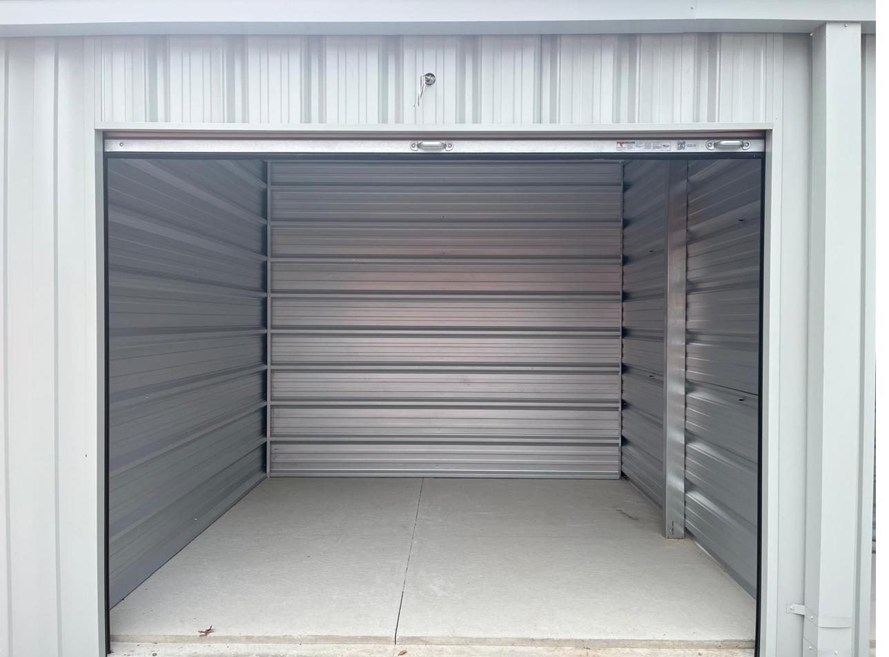 10x10 drive up storage unit at HJ Storage in Niagara Falls, Ontario
