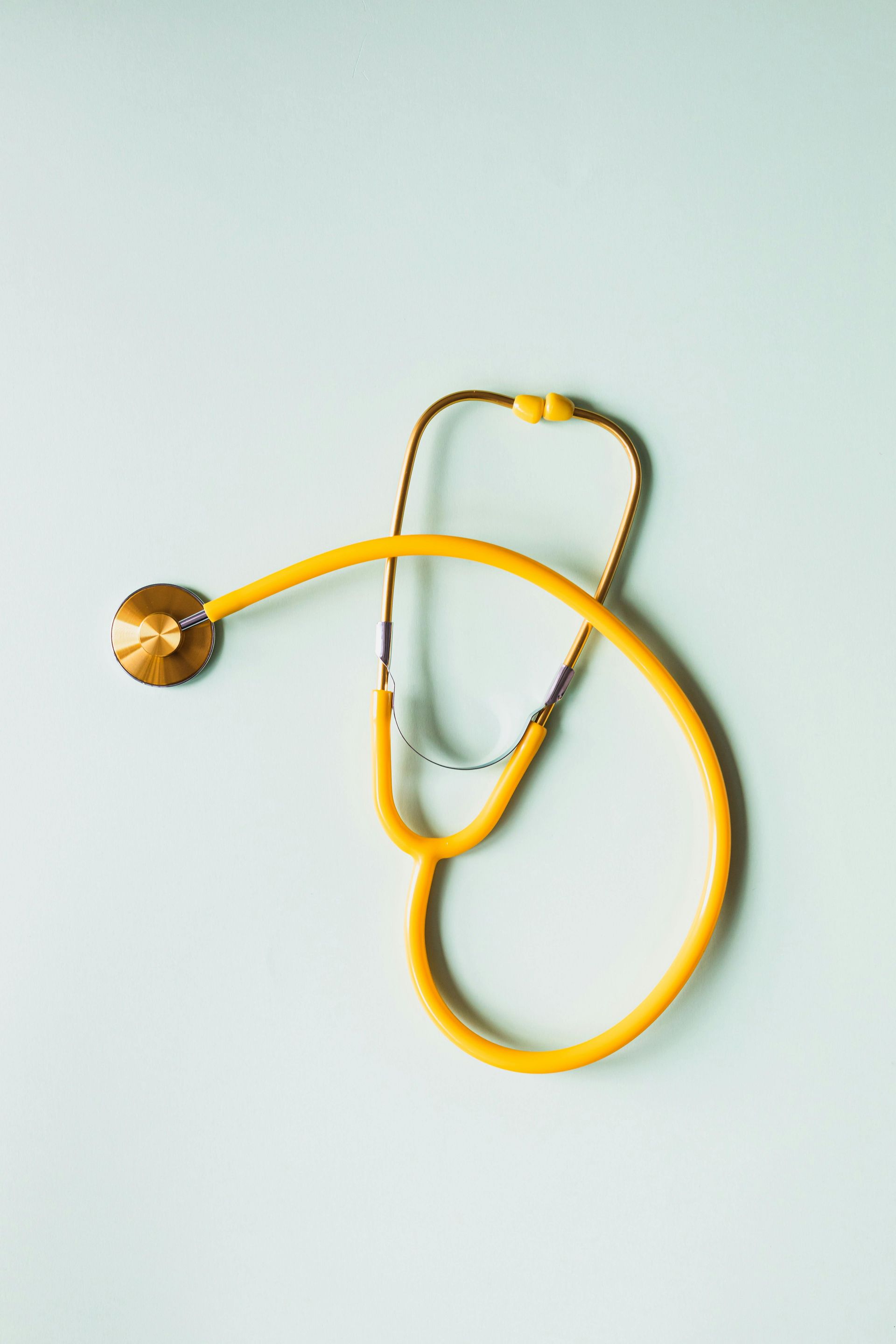 How SMS Reminders Improve Patient Adherence in the DME Industry