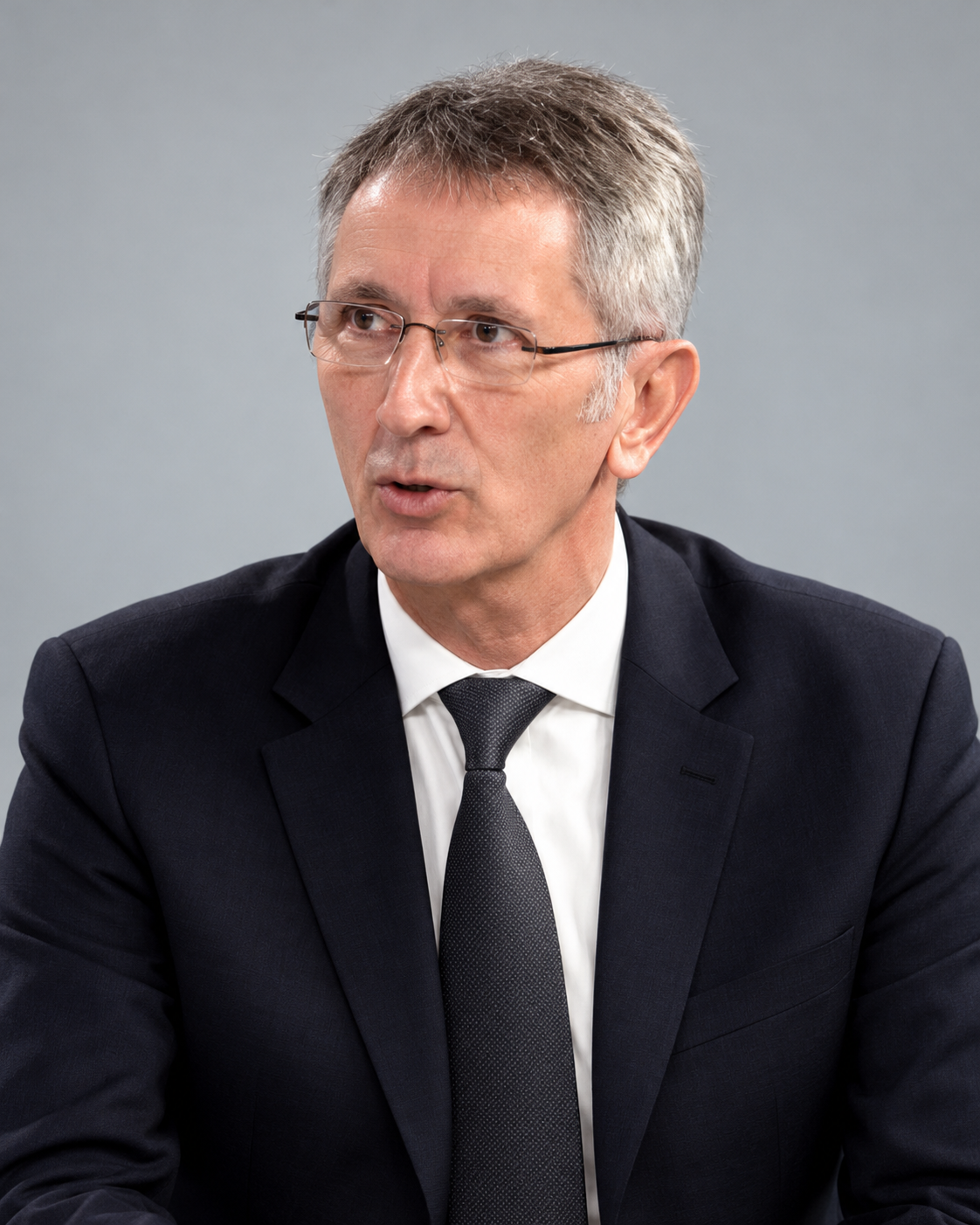 Dr. Pedro López Cubillana, Urólogo