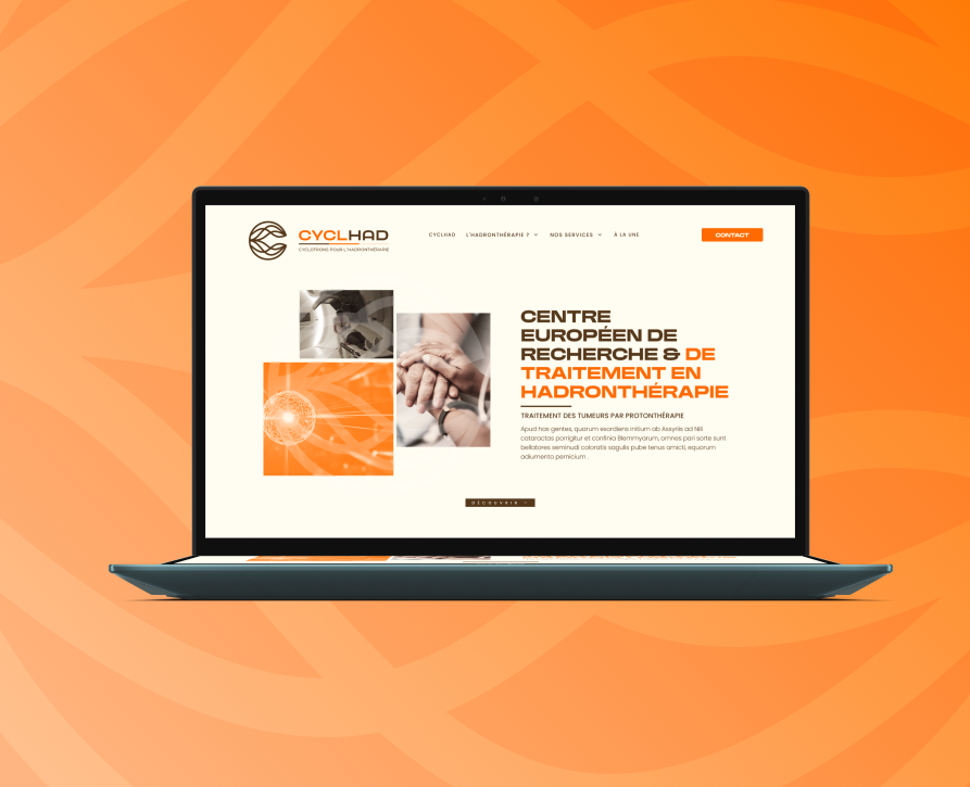 Site CYCLHAD sur ordinateur portable, sur fond orange
