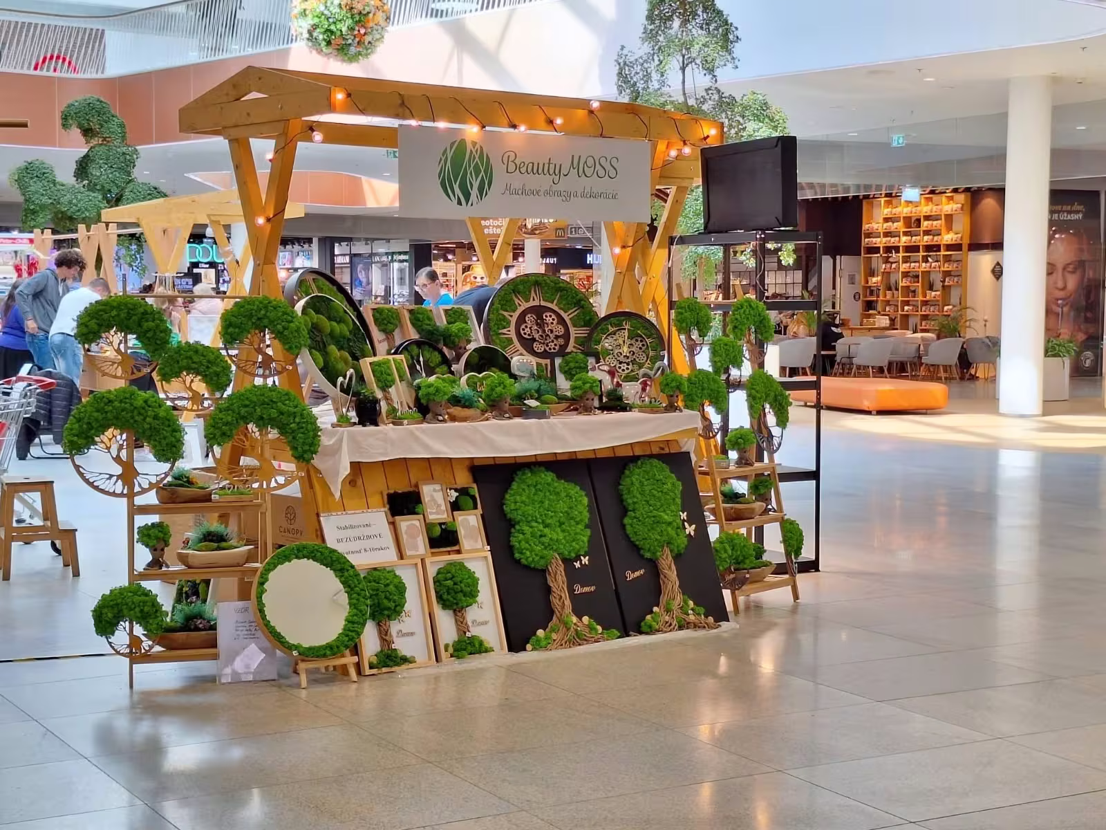 Beauty Moss stall with moss wall art in a shopping centre