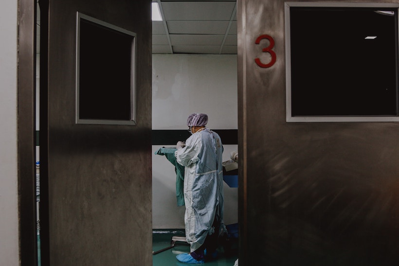 L’intelligence artificielle peut-elle révolutionner la médecine sans remplacer les médecins ?