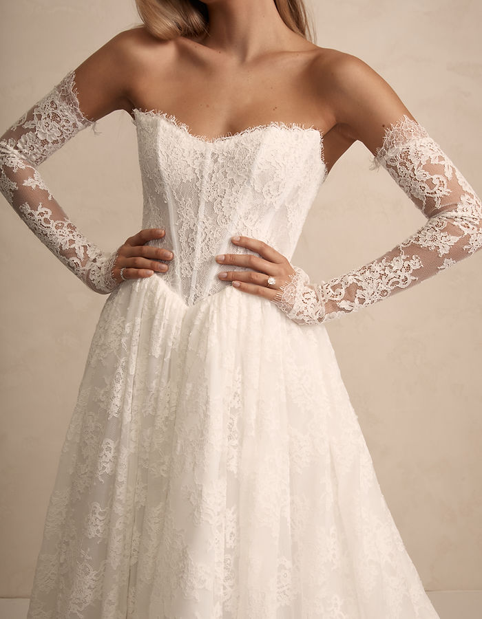 styles-flowy-lace