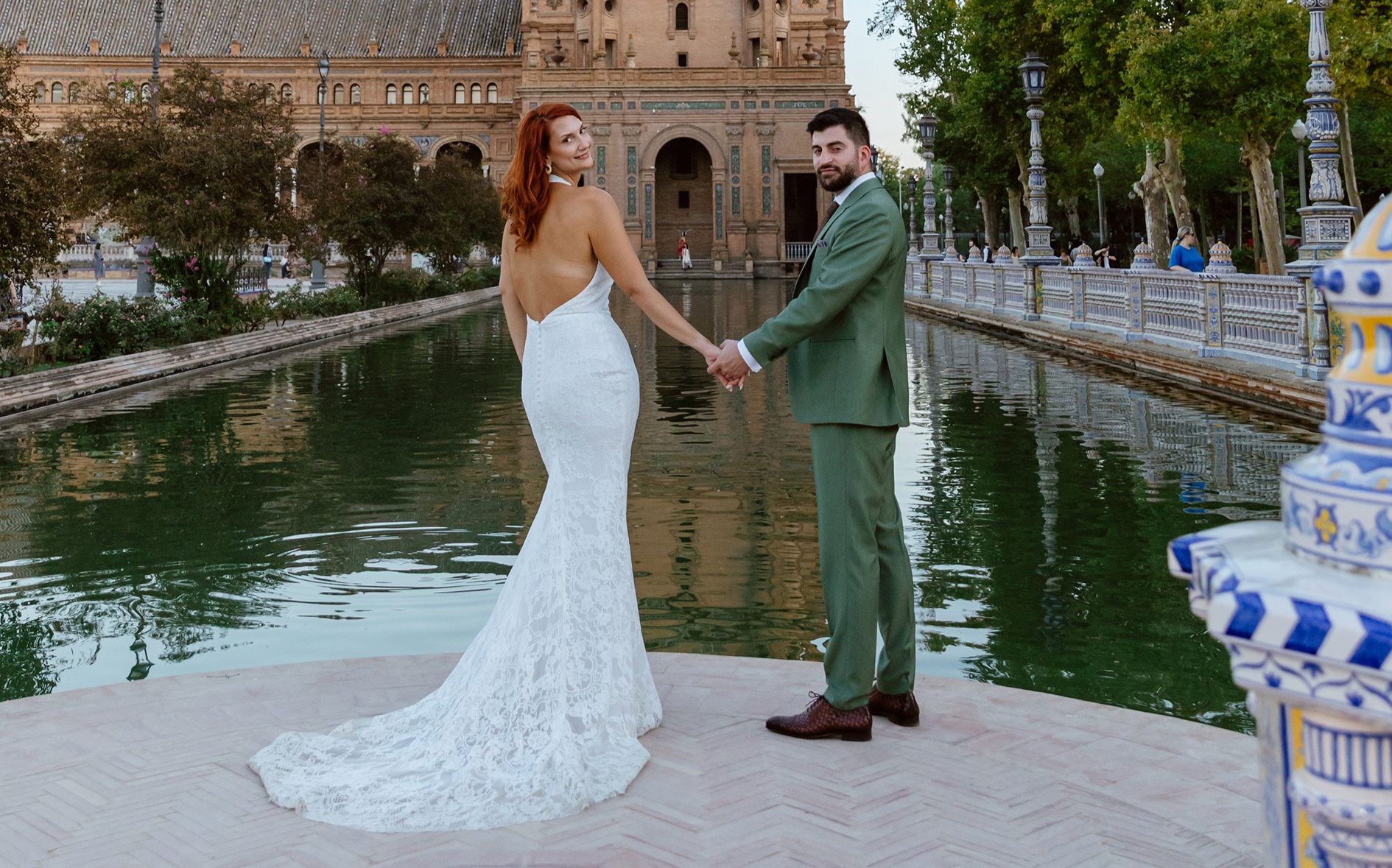 Stella & Nikos