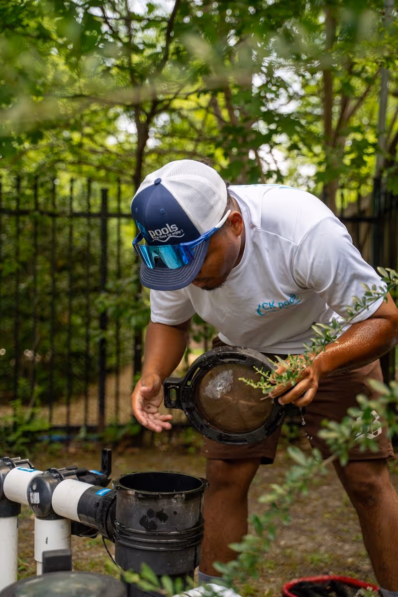 Detailed swimming pool inspection service for homeowners in Greater Houston