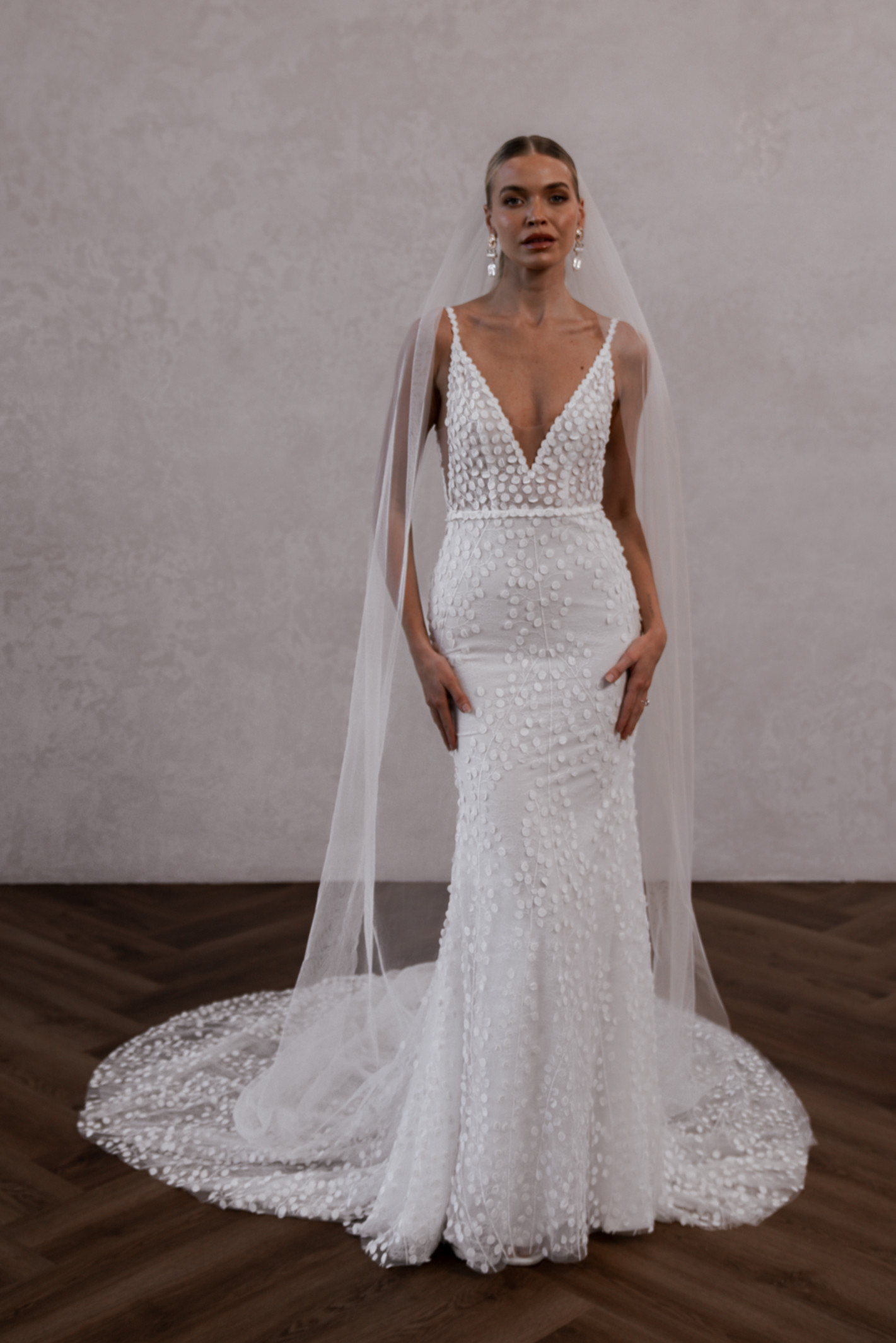 LOUIE V2 by MWL BRIDE — 3
