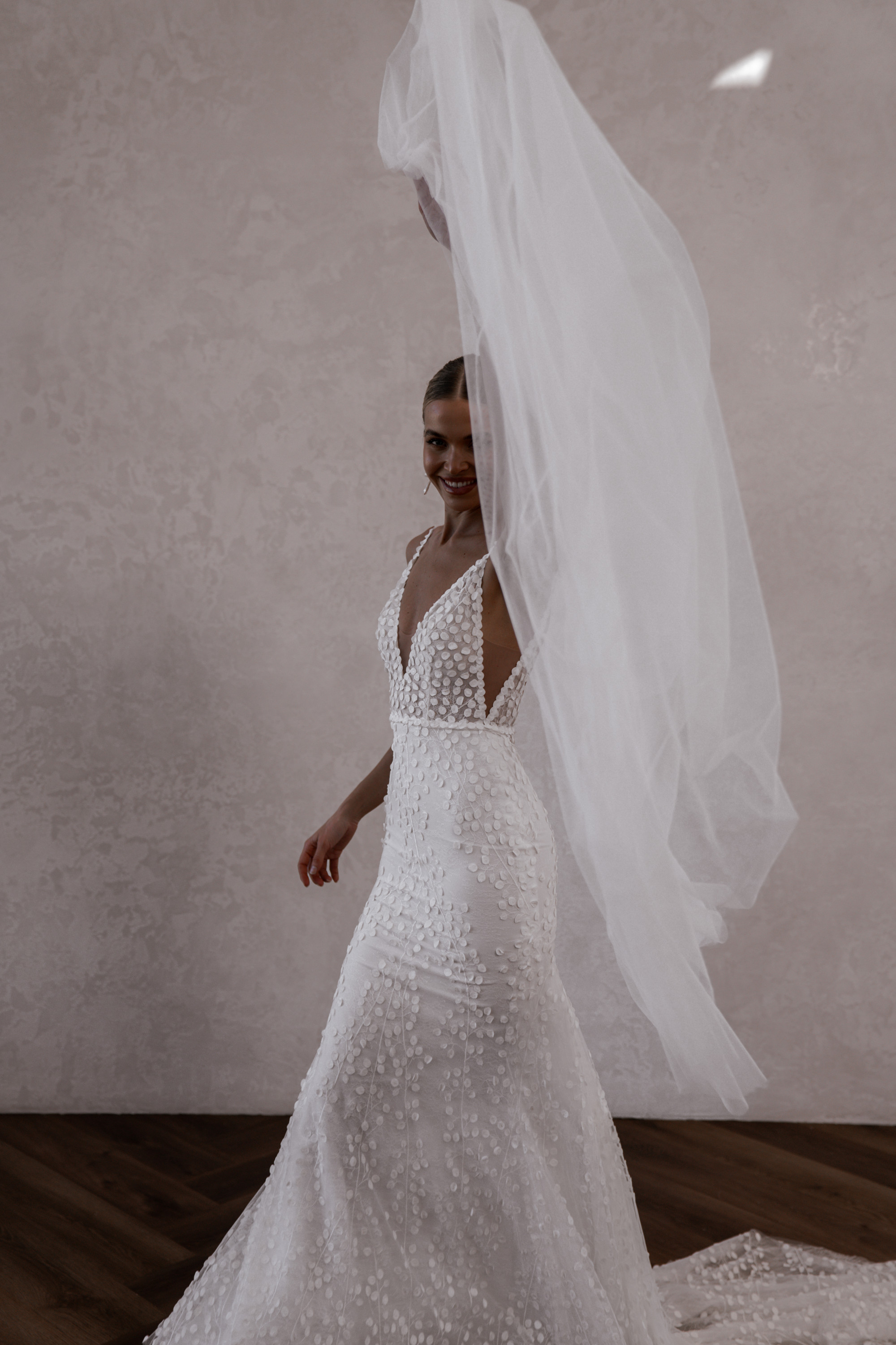 LOUIE V2 by MWL BRIDE — 9