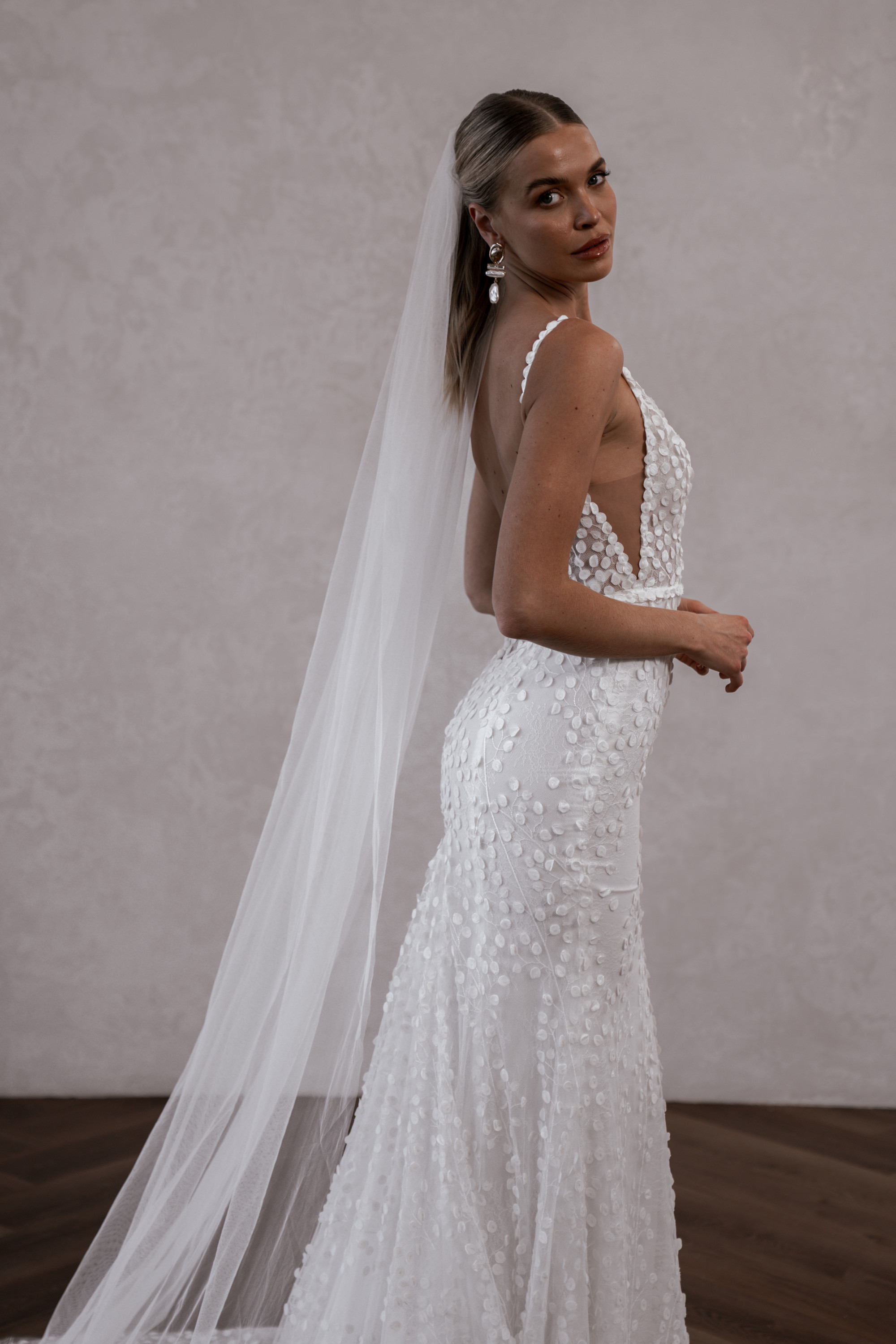 LOUIE V2 by MWL BRIDE — 18