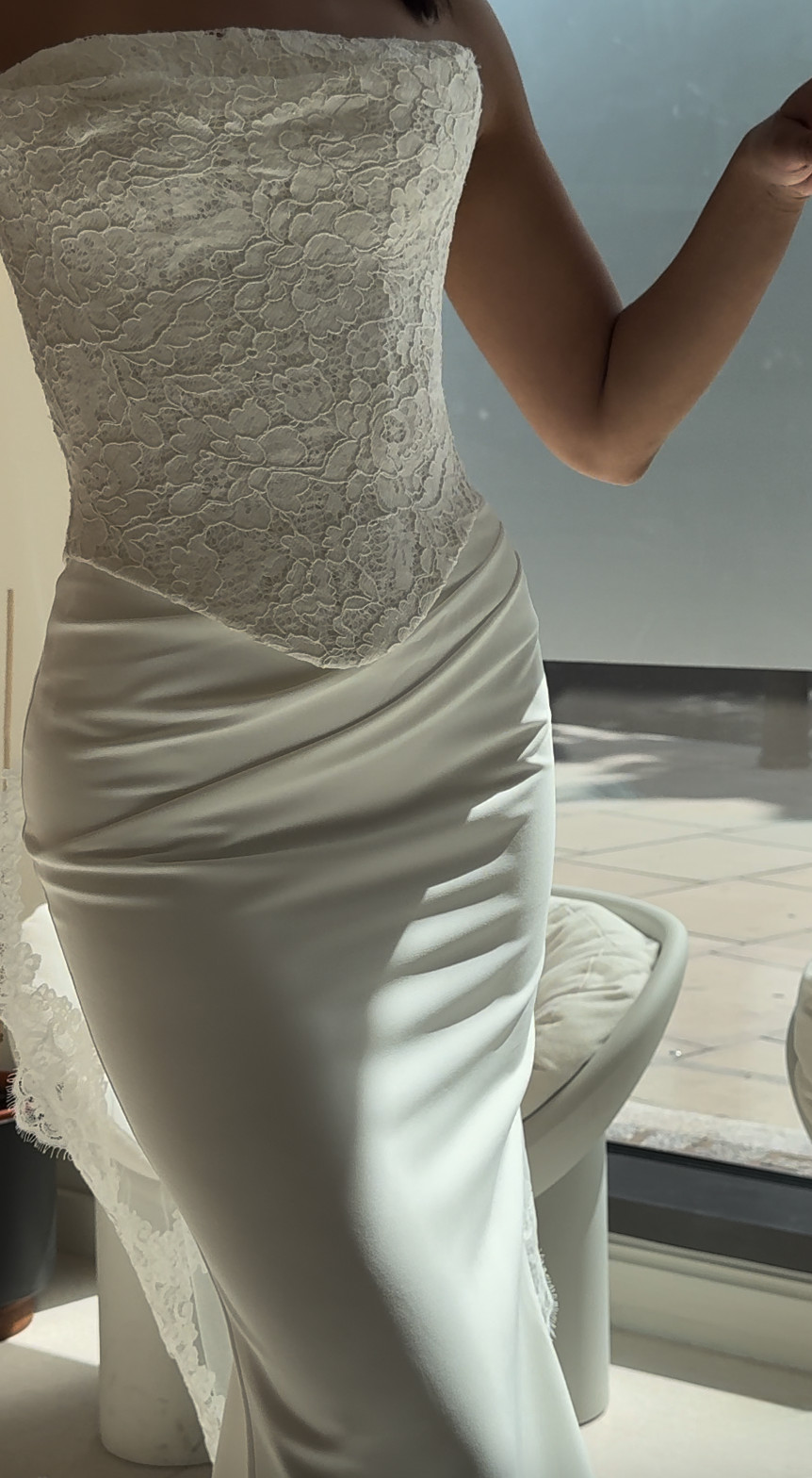 Wedding dress