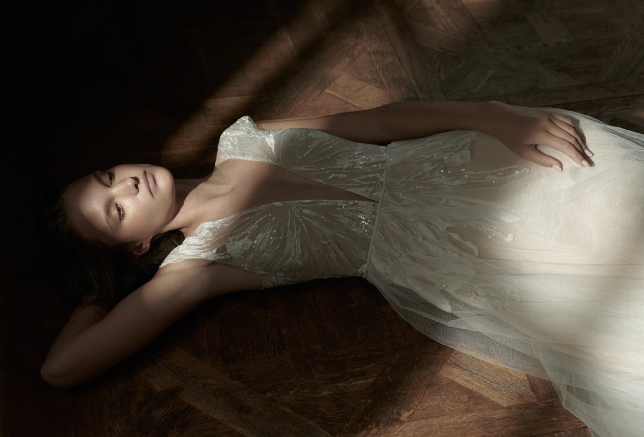 ANNA KARA SAMPLE SALE GREECE SALES NYFIKO WEDDING DRESS BRIDAL GOWN GAMOS 