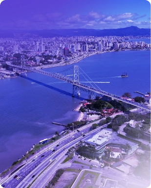 Ponte Hercílio Luz em Florianópolis vista do alto