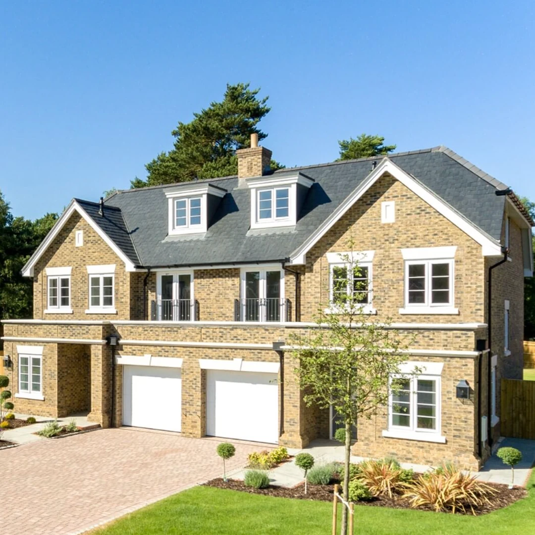 Dining and living space at Hill Close