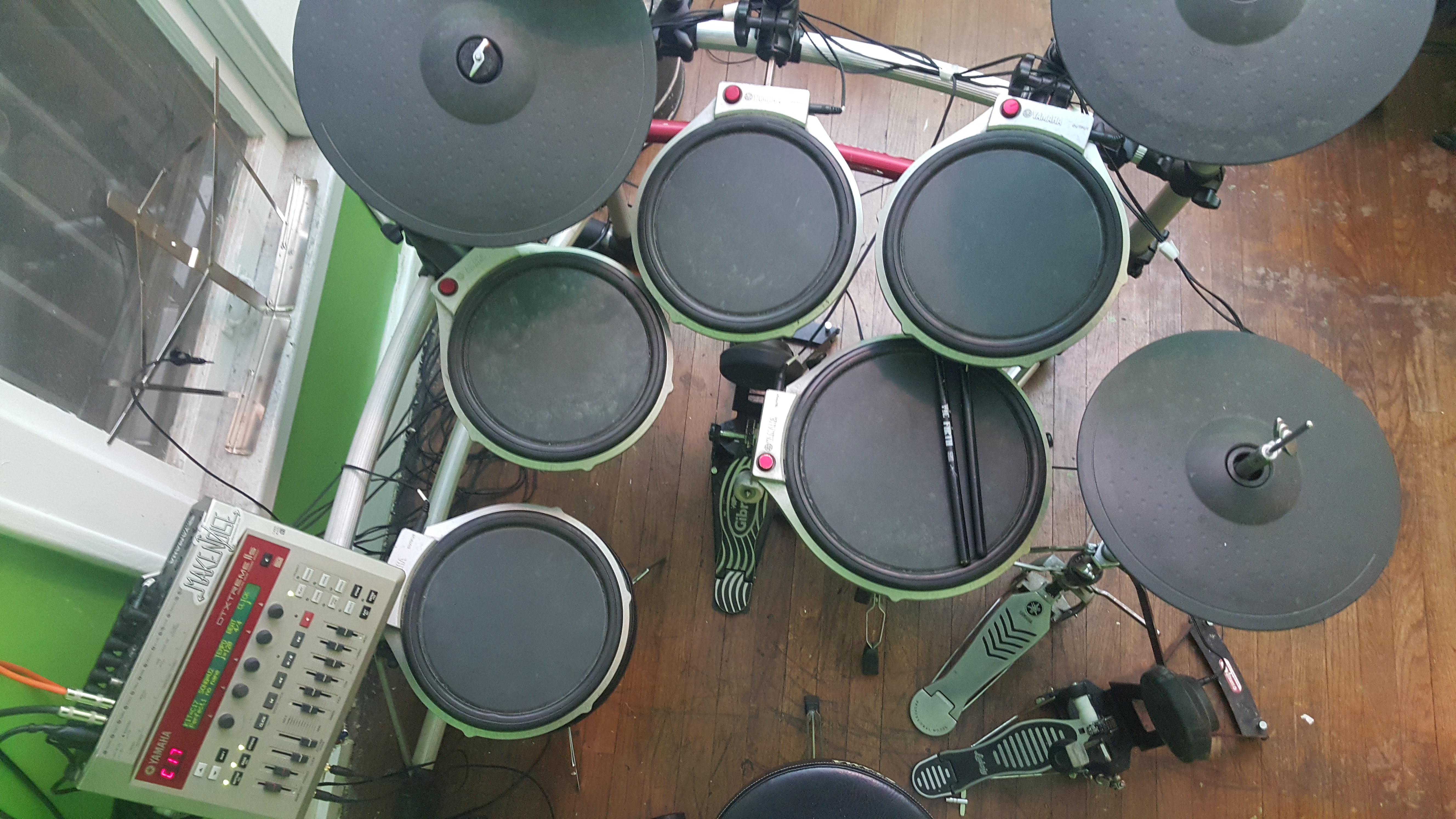 Overhead view of a Yamaha electronic drum kit and drum module
