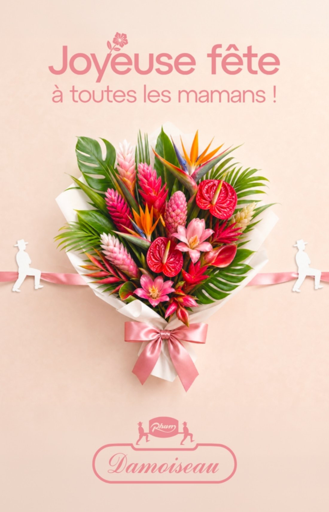Damoiseau, fête des mères : « Joyeuse fête à toutes les mamans ! », un bouquet de fleurs tropicales et son ruban rose tendu entre les deux personnages du logo, sur fond rose poudré
