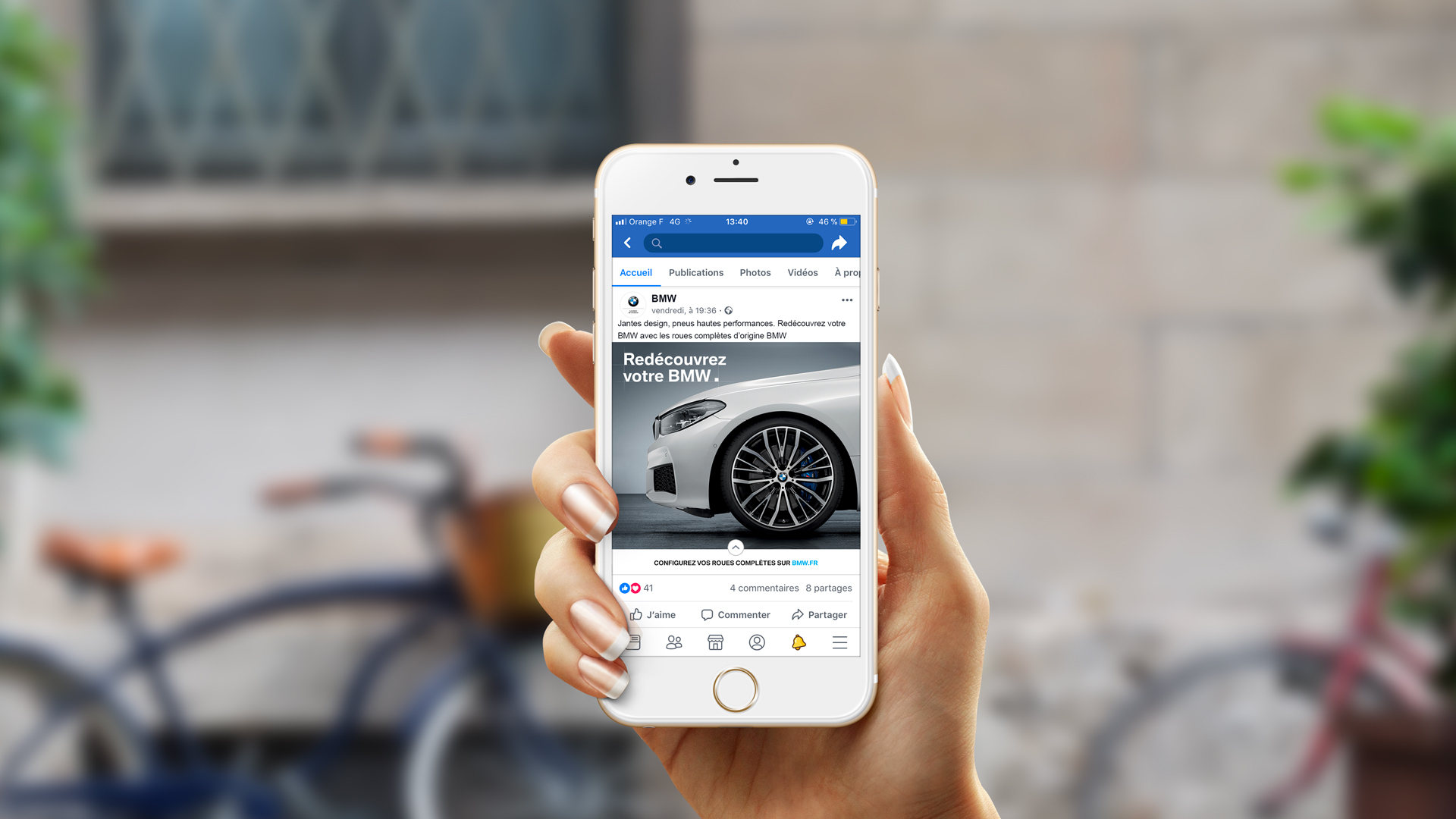 BMW, publication Facebook « Redécouvrez votre BMW » sur smartphone