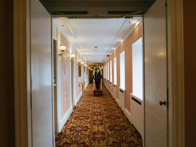 Folierte Hoteltüren