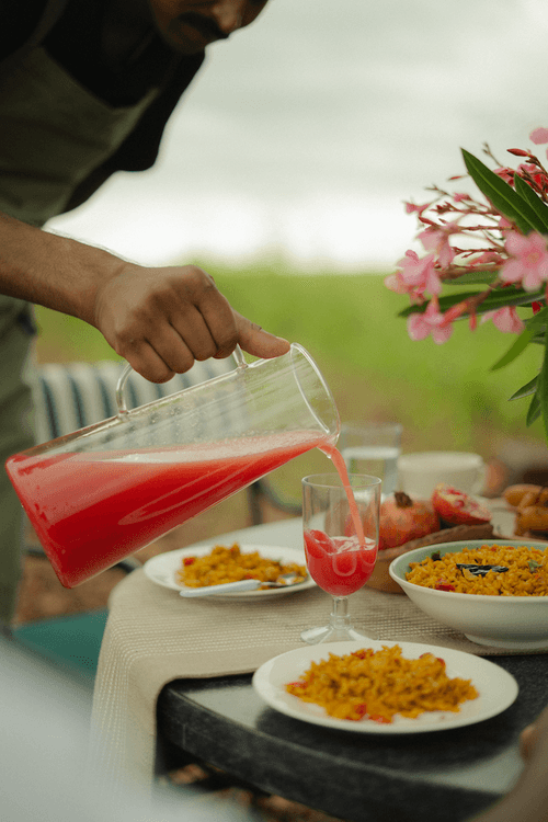 Farmside dining at Ervana Wildfarms