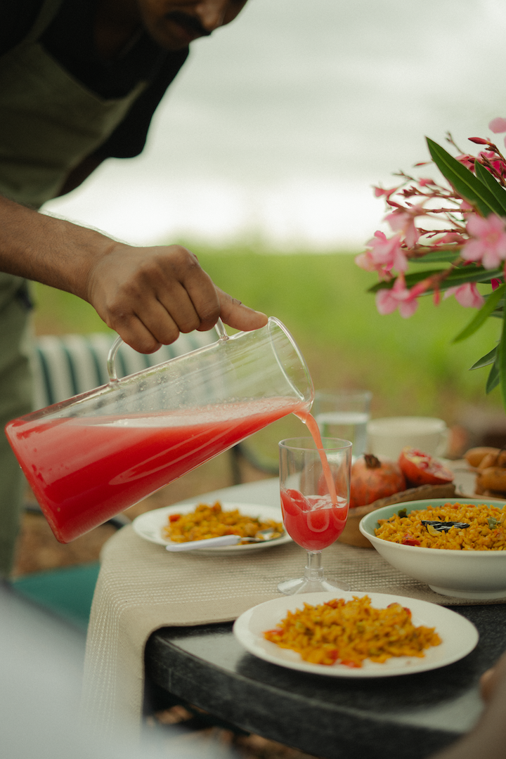 Farmside dining at Ervana Wildfarms