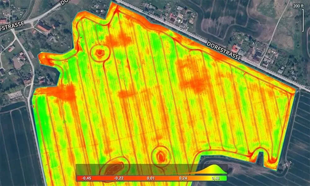 Crop health map of the same field, red to green by plant vigor