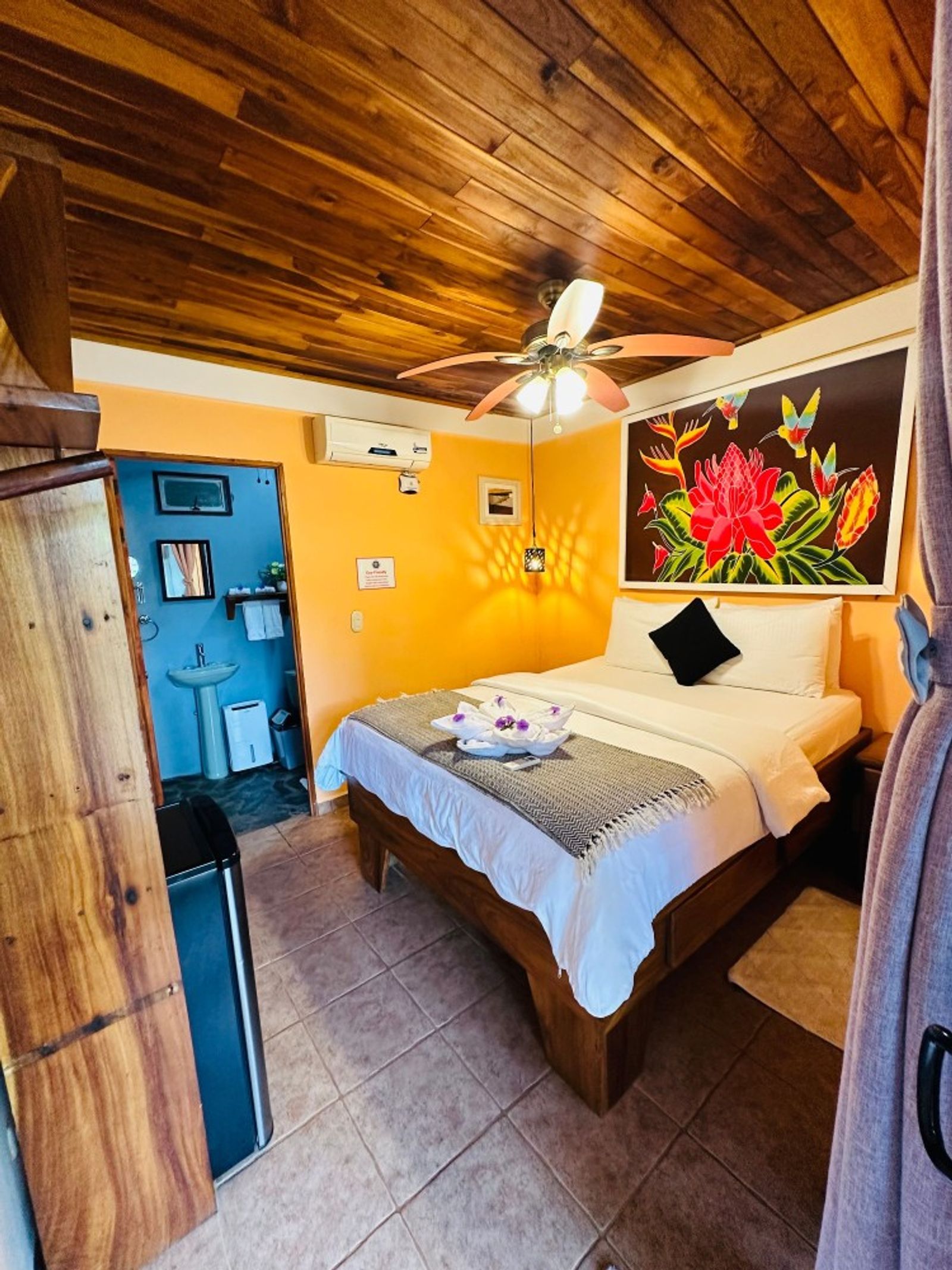 Jungle Queen room at Jungle’s Edge