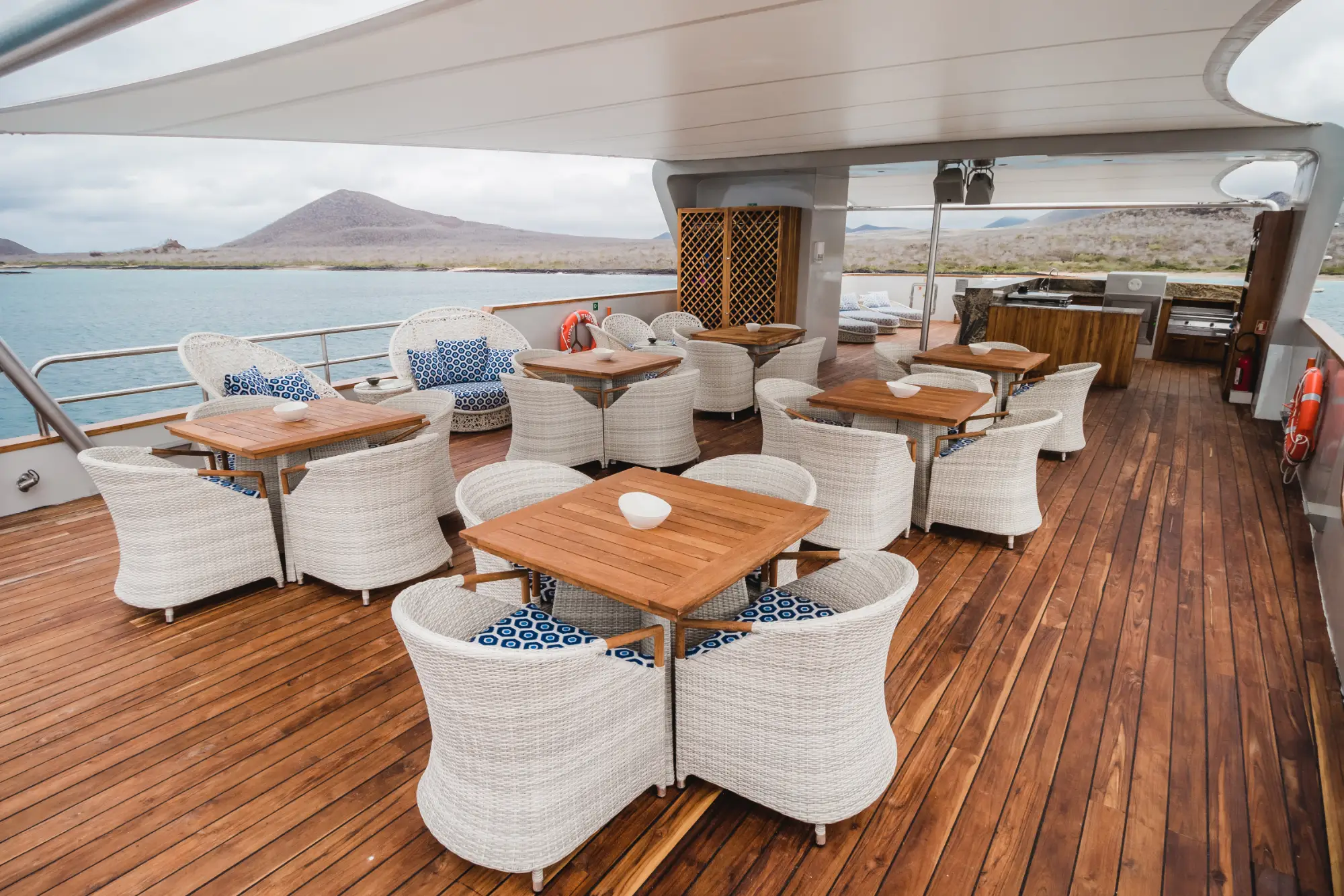 Sundeck seating: seating with ocean views