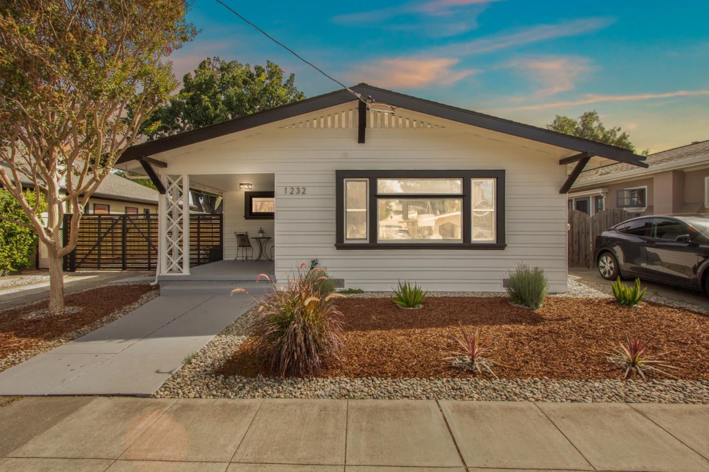 Flippers partner to profit in San Jose