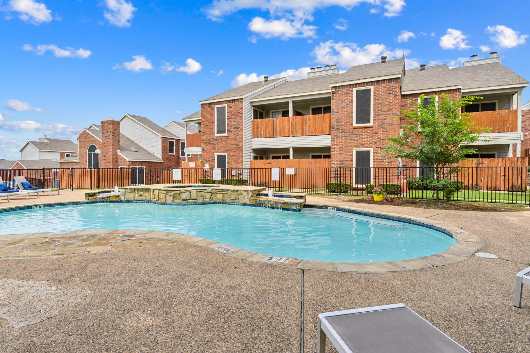 Pool at Willow Ridge Townhomes in Euless, Texas