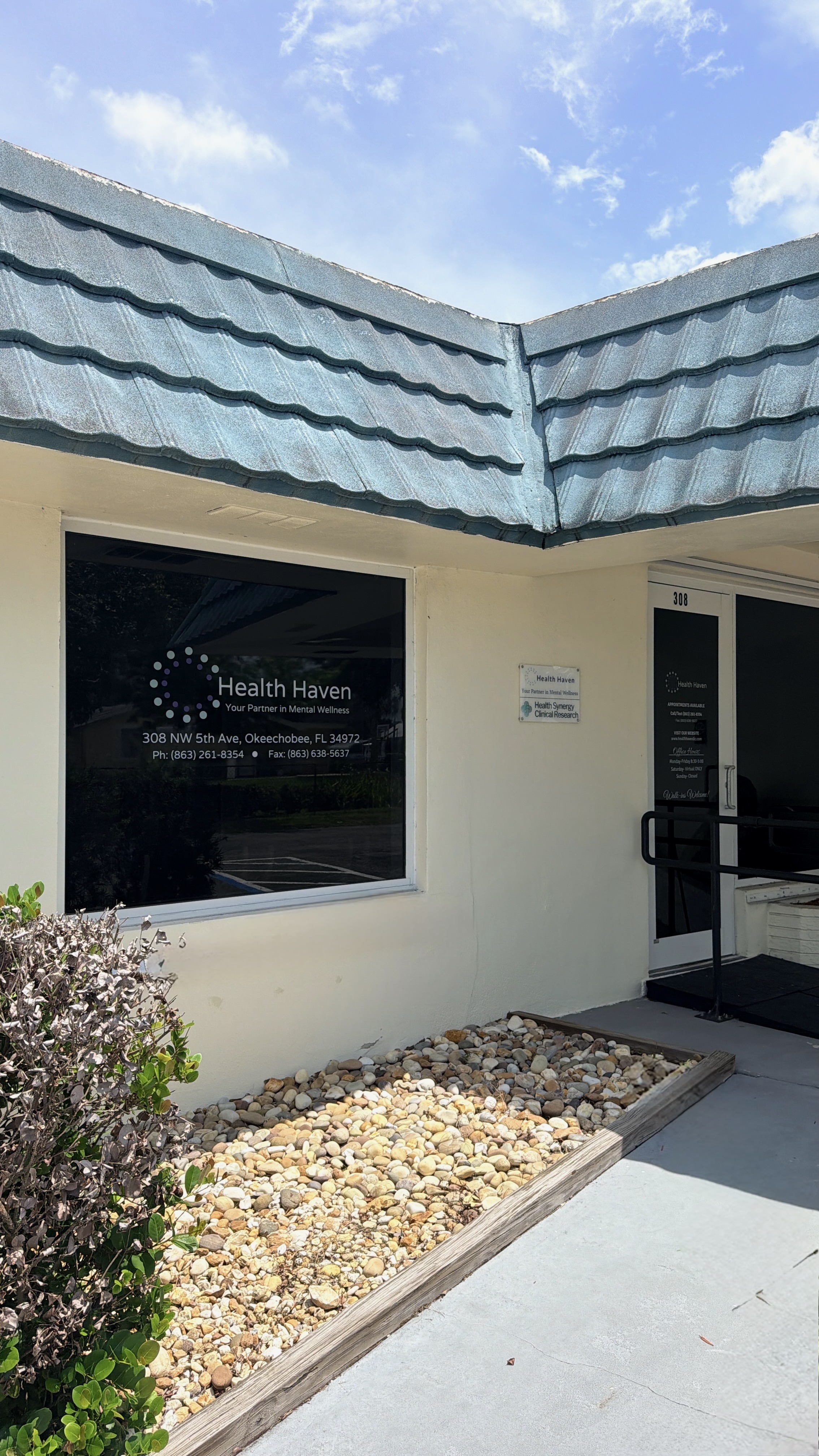 Health Haven Okeechobee office at 308 NW 5th Ave — entrance and front window