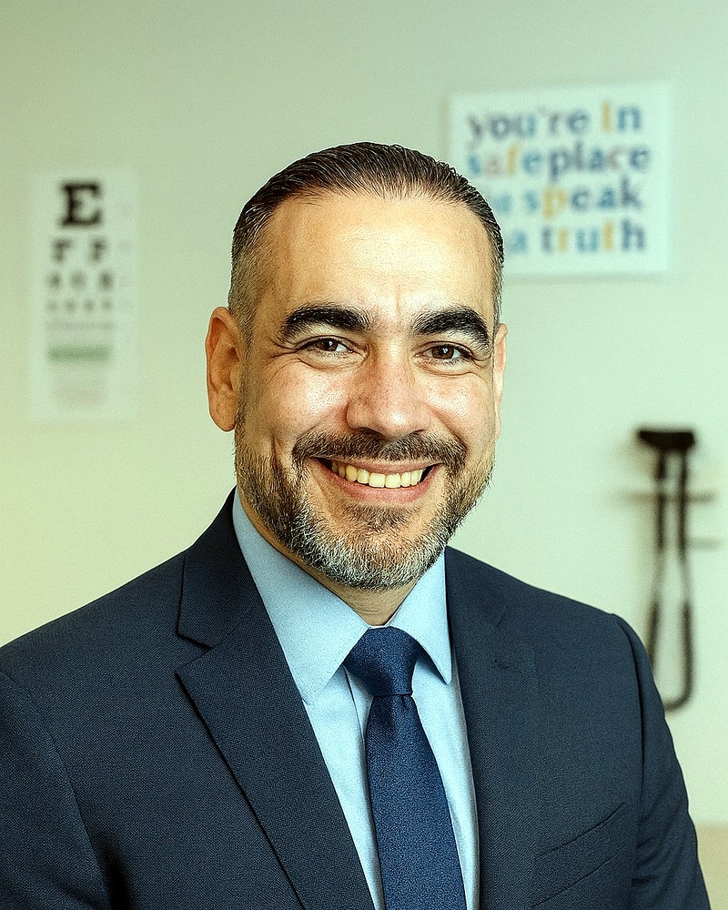 Headshot of Cesar Almanza
