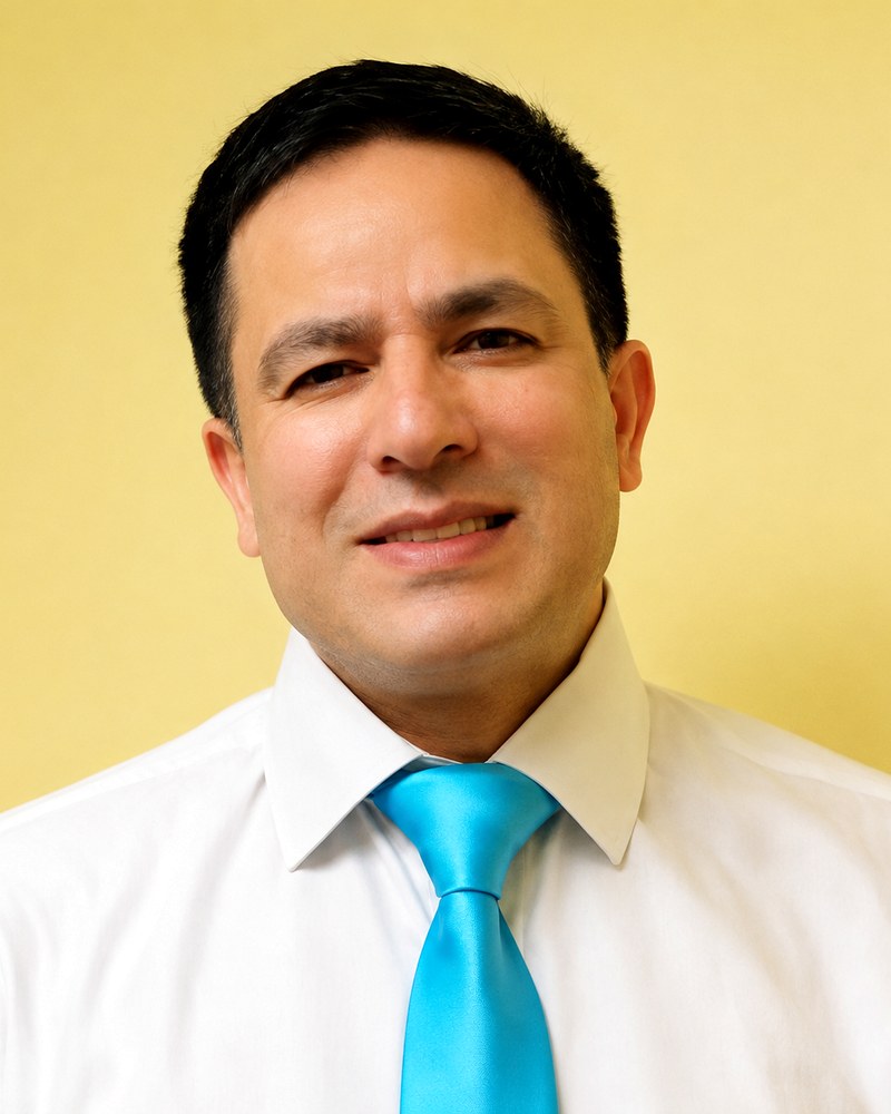 Headshot of Tanveer Padder