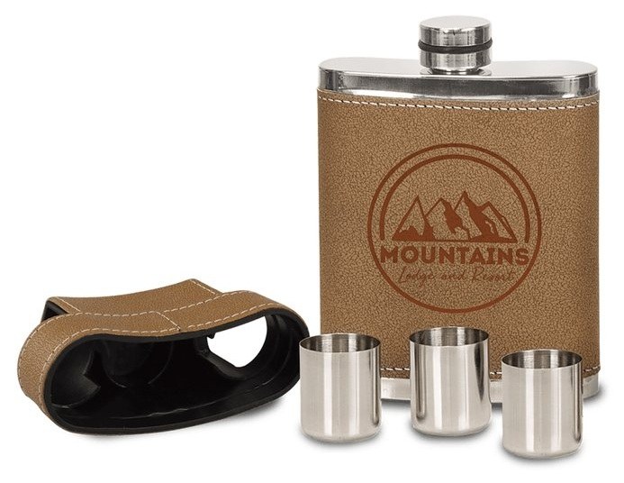 7 oz. Leather Flask with Lid & 3 Shot Glasses — catalog reference 716