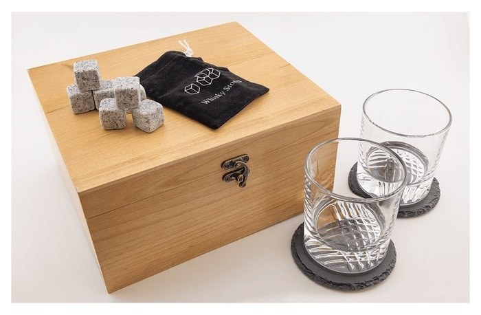 Red Alder Whiskey Set with Two 9 oz. Glasses, Two 4" Slate Coasters, and Eight Granite Whiskey Stones with Black Velvet Bag — catalog reference 790