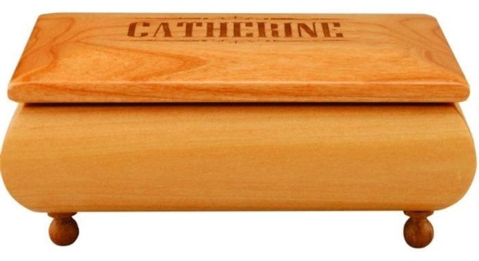 7 x 4.5 in. Red Alder Box with Brown Velvet Lining — catalog reference 980