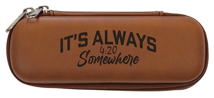 7 x 2.5 x 1.75 in. Leatherette Smoke Case rawhide/black — catalog reference 934
