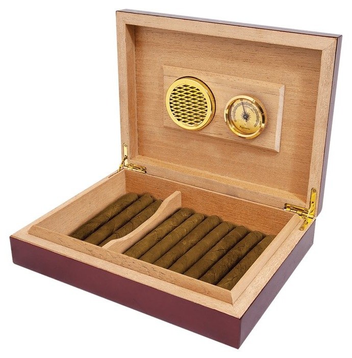 9.5 x 7.25 x 2 in. Rosewood Piano-Finish Humidor — catalog reference 940
