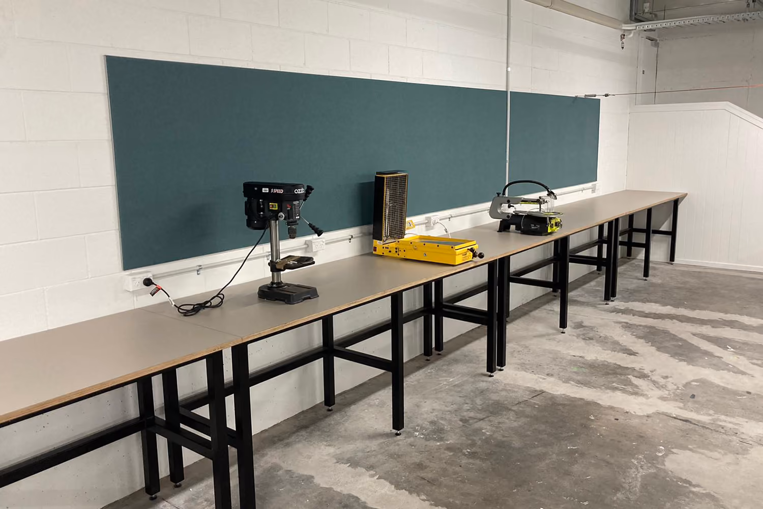 ACG Parnell College classroom bench power along the wall