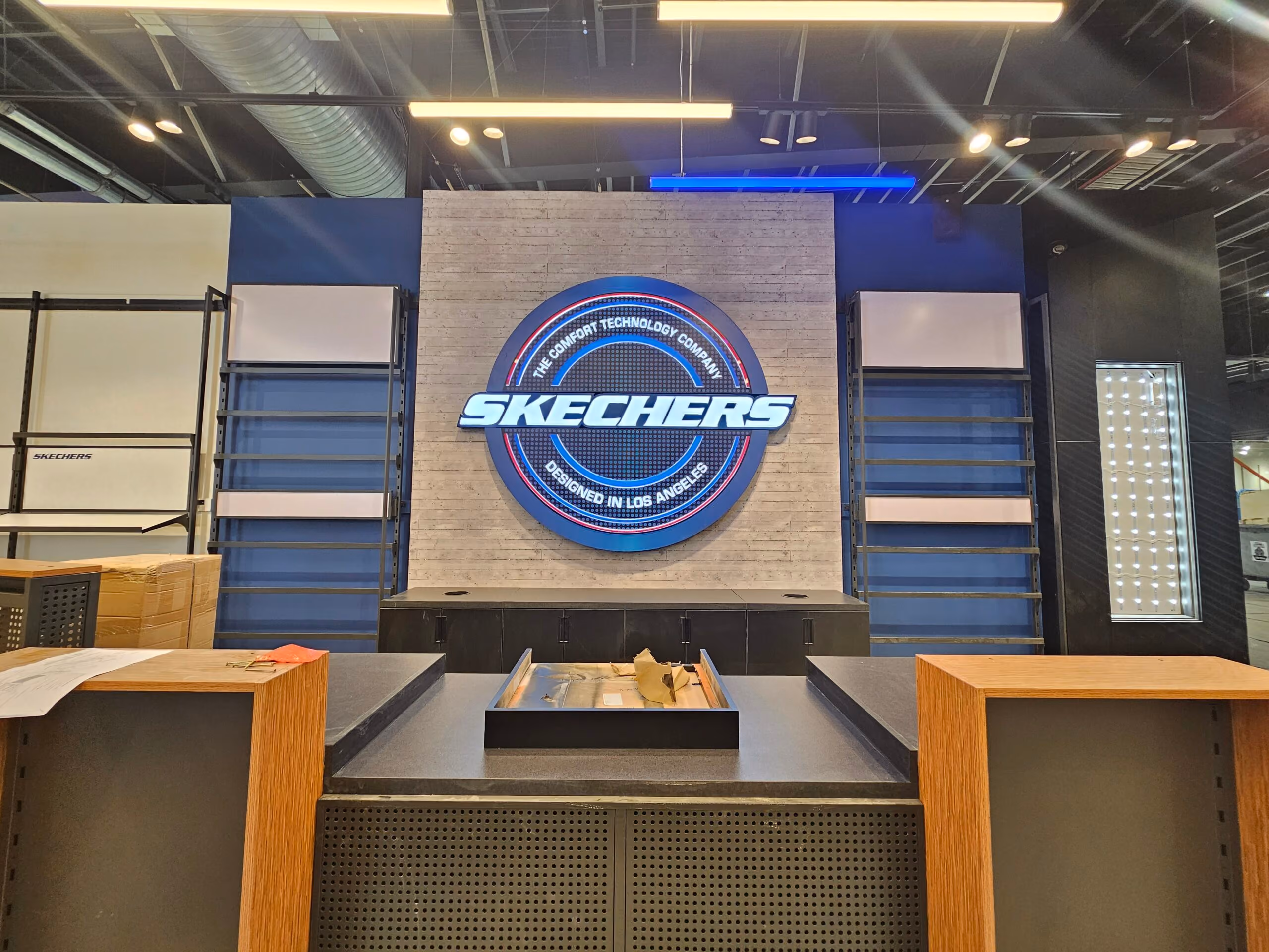 Skechers Manawa Bay feature wall lighting