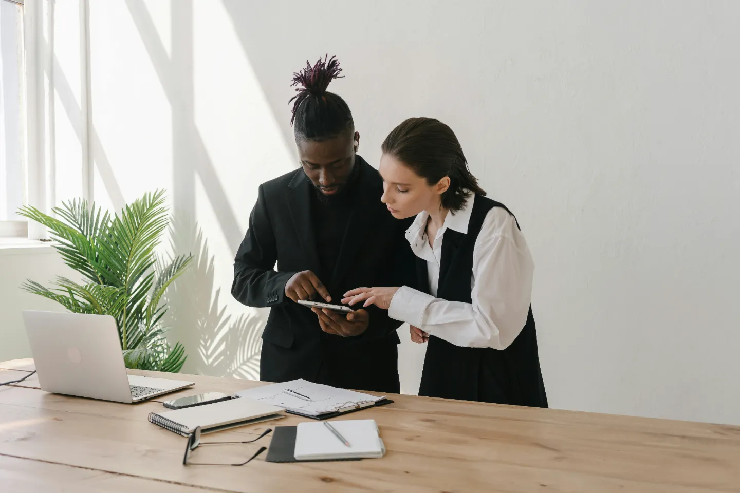 Business qualification document review