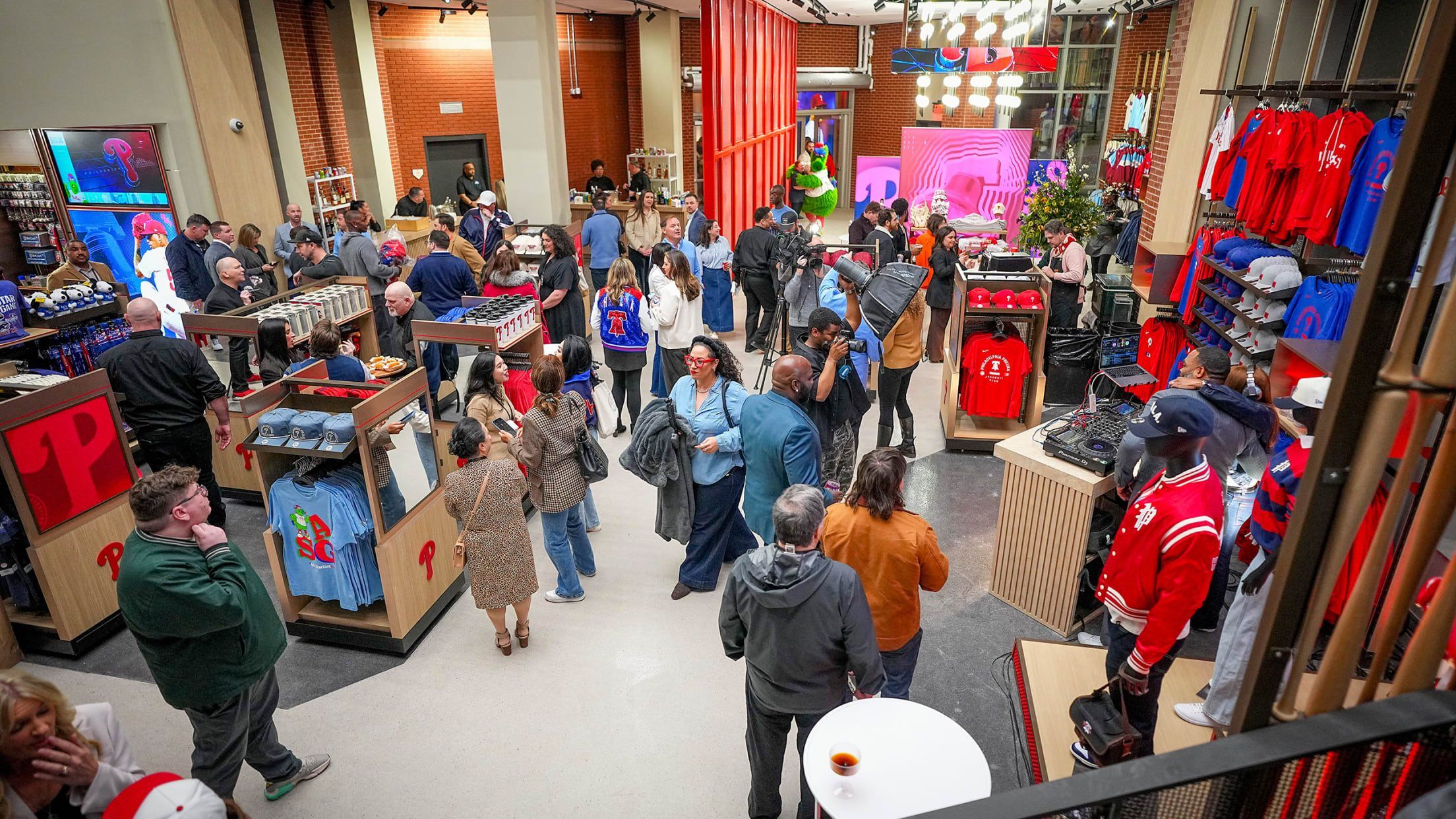 Opening day crowd inside the Phillies team store