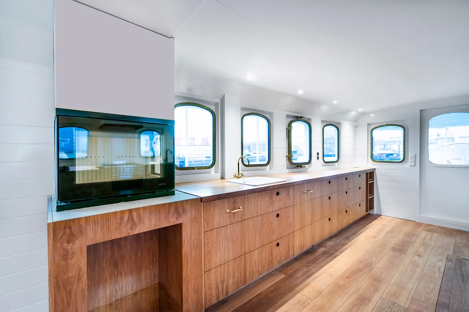Signe, a Woodies Shipbuilding project, photo 6