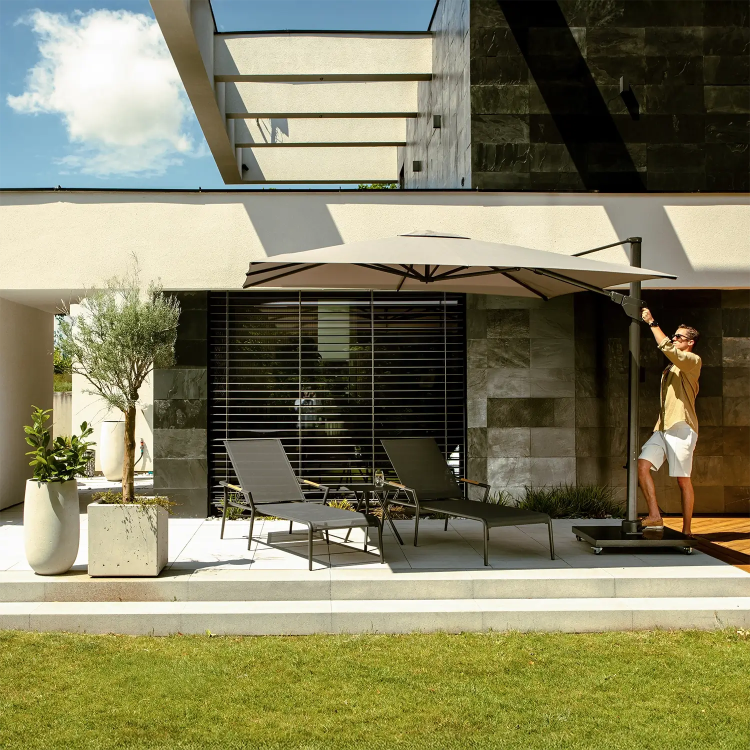 Ombrelloni da giardino Amorosi Garden — protezione solare per terrazzo e piscina