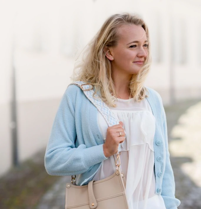 Anna Bullinger, Osteopathin, Heilpraktikerin und Gründerin von Locker & Stark