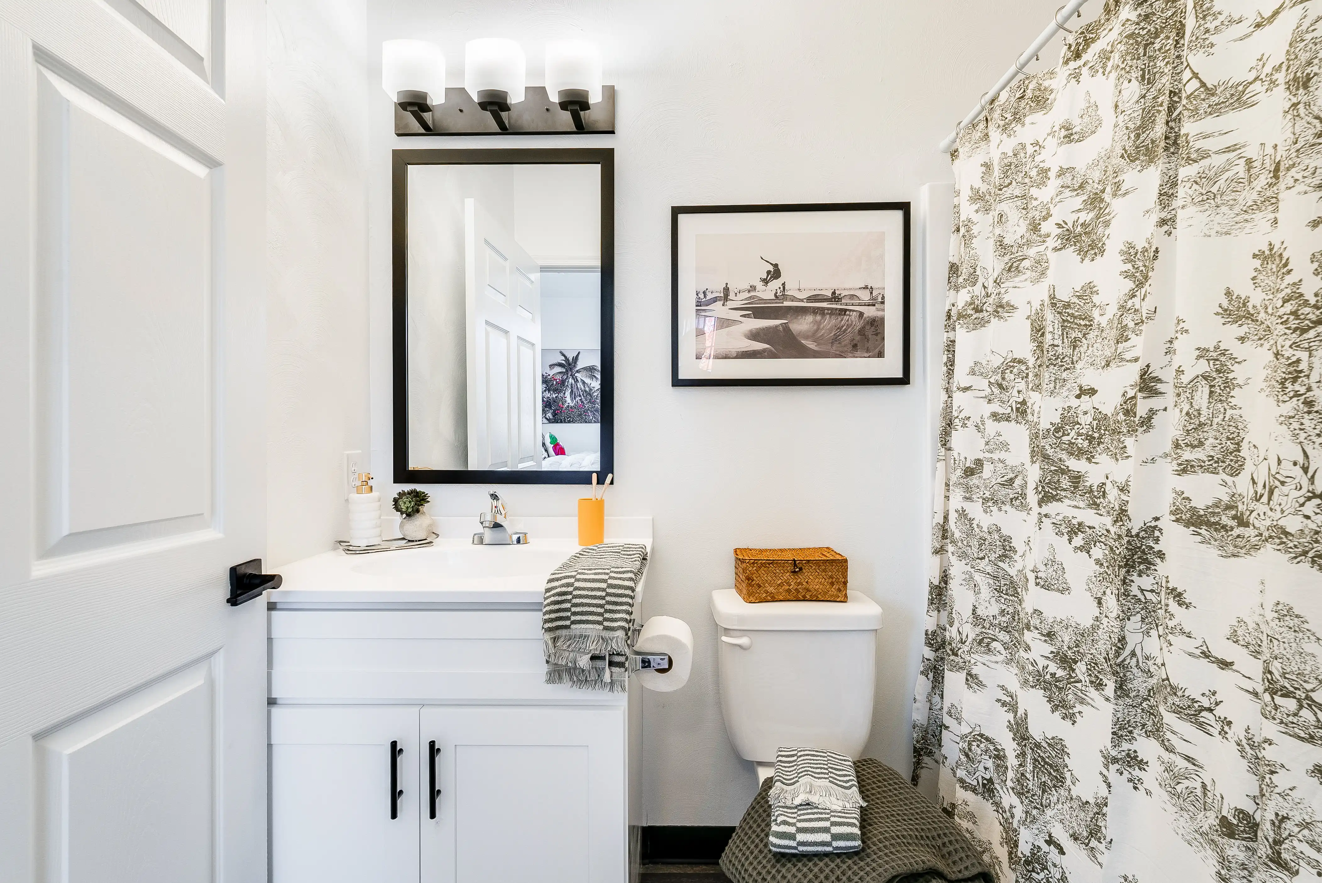Private bathroom vanity in a D1 apartment at The Hills Southview