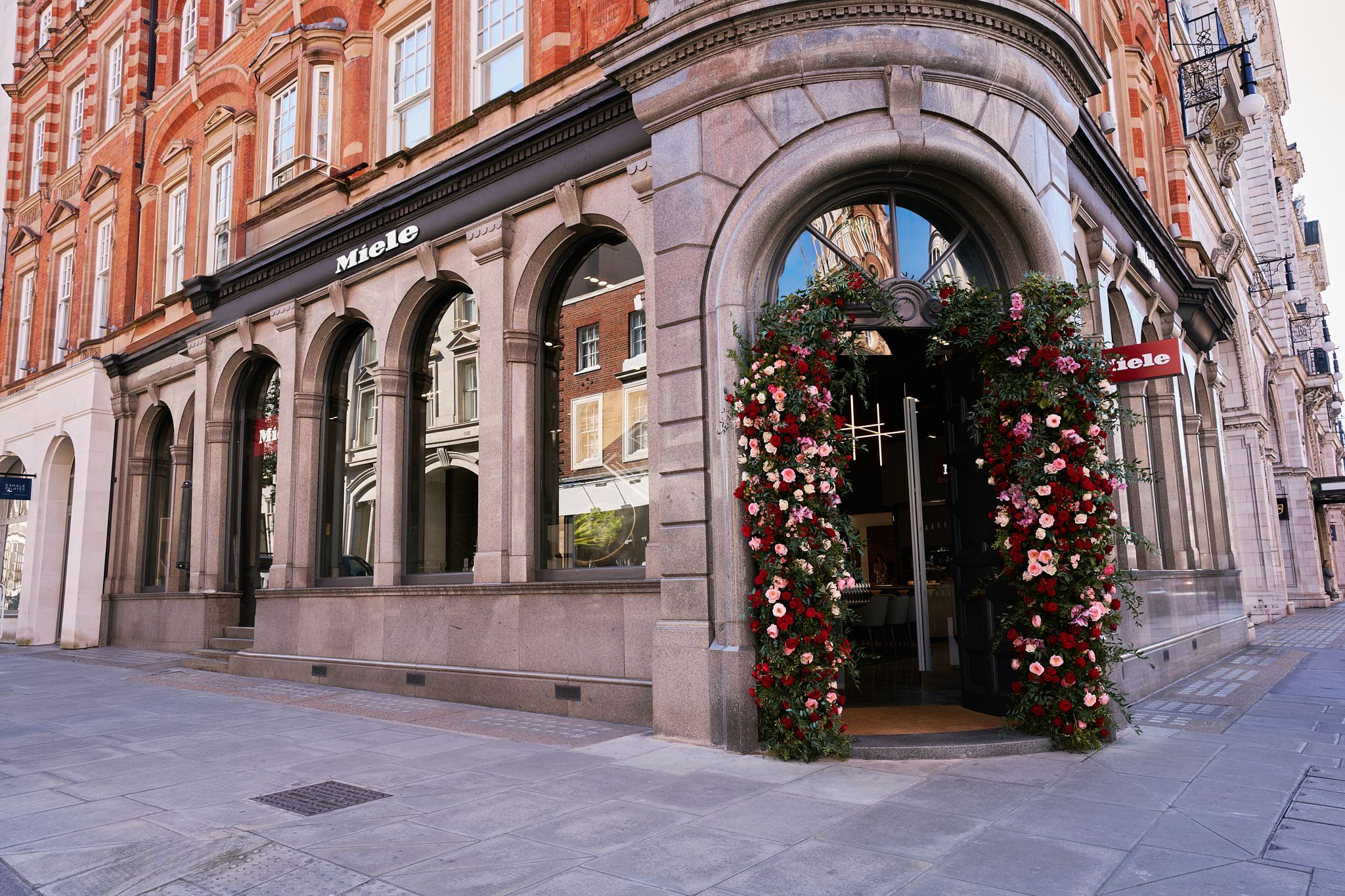 Exterior shot of the new Miele Wigmore Experience Centre, London. THE GOODS reports.